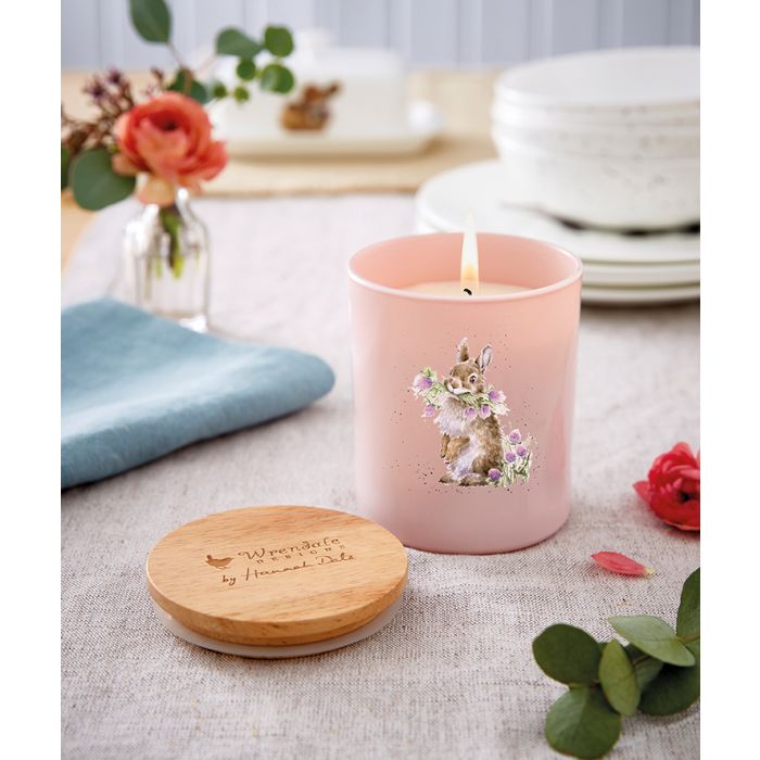 'HEAD CLOVER HEELS' HEDGEROW CANDLE